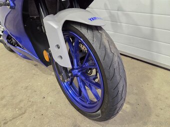Yamaha YZF-R125 - 4