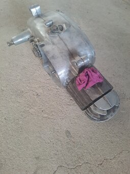 Jawa 555 - 4