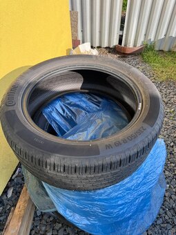 Pneu Continental EcoContact 6 235/50 R19 W - 4