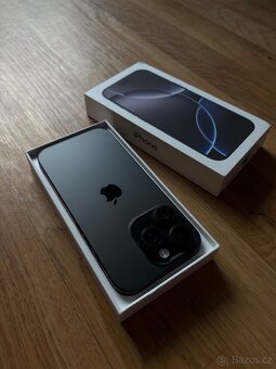 Apple iPhone 16 Pro 256GB černý - 4