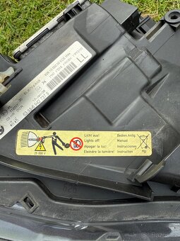 Levé světlo bmw e90 - 4