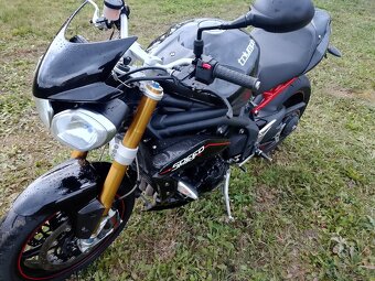 Triumph speed triple R - 4