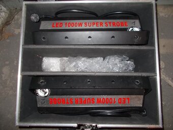LED Strobe  - bílá, teplá bílá 1000W 3v1 - 4