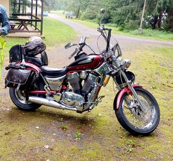 Suzuki Intruder VS 1400 - 4