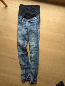 Těhotenské džíny, softshellové kalhoty a džíny s laclem - 4
