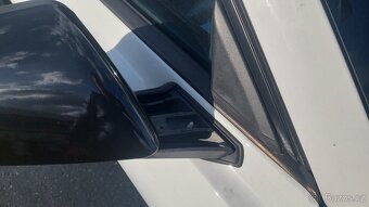 Prodám 100% funkční pravé zrcátko na Mustang r.v. 2016. - 4