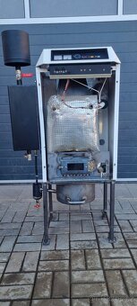 Kotel na vyjety olej 25kw teplovodní - 4