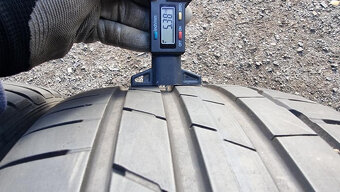Letní pneu 225/40/18 Hankook - 4