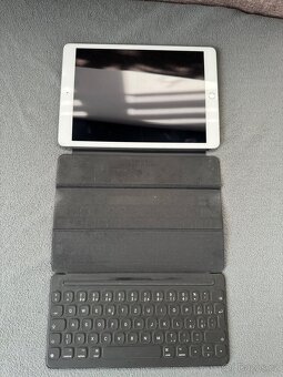 iPad 8, 128 Gb - 4