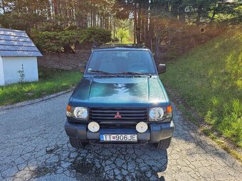 Mitsubishi Pajero 2.5 - 4