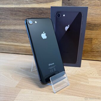 iPhone 8 64GB, černý (12 měsíci záruka) - 4