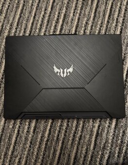 Herní notebook Asus Tuf Gaming F15 - 4
