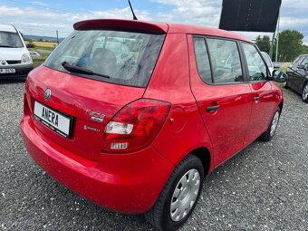 Škoda Fabia II 1.4 16V,96 tis km,2009,1.Majitel, ČR - 4