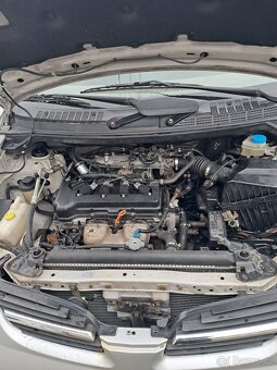 Nissan Almera Tino na díly - 4