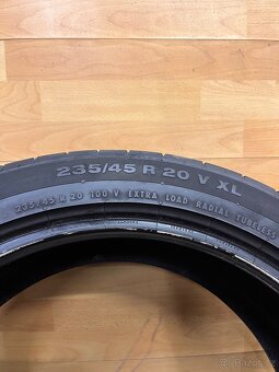 Letní pneu 235/45/20 - 4