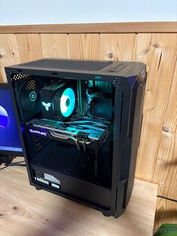 //HERNÍ PC INTEL/RX/SSD/HDD/DDR4/WIN11// - 4