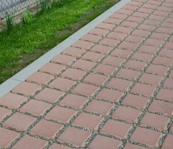 Vsakovací zámková dlažba DORA - 4