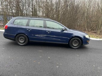 Volkswagen Passat - 4