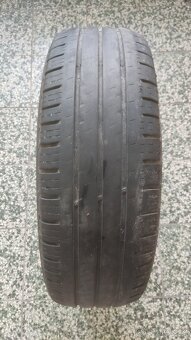 Letni pneu 215/70/15c - 4