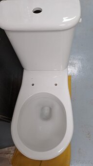 Zařizování předměty do koupelny - 4