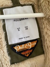 Khaki dámská parka Pull & Bear - 4