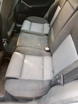 Volkswagen golf - 4