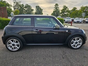 MINI COOPER ONE 2013 1.6i 72kW,TEMPOMAT,KLIMA,SERVISKA - 4