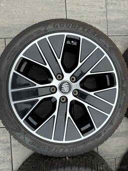 Originál alu kola Porsche Taycan zimní Goodyear - 4