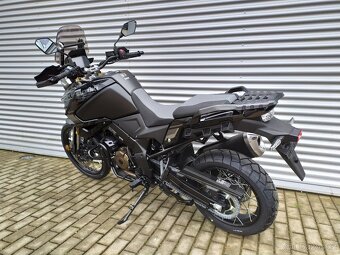 Suzuki V-Strom 1050 DE (ČERNÁ) - 4