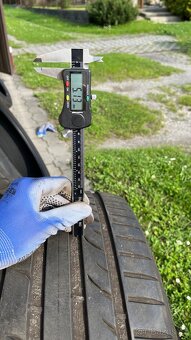 Pneumatiky Kormoran 255/40R19 XL - 4