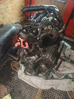 Kompletní motor 2.0 TDI 103 kw - 4