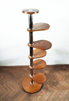 stojan na květy funkcionalismus - 4