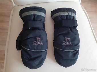 Prodám dětské lyžařské rukavice zn. DIEL, vel. 6,5 - 4