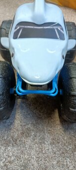 RC Monster Jam Megalodon Storm od Spinmaster - 4