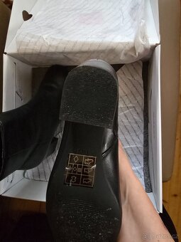 Dámské zimní boty ,černá barva,vel.36 - 4