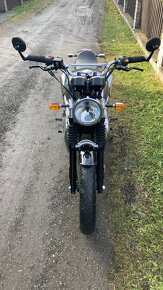 Royal Enfield interceptor 650 - 4