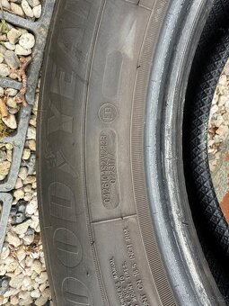 Goodyear Efficientgrip Performance 2 205/60 R16 92 V - 4