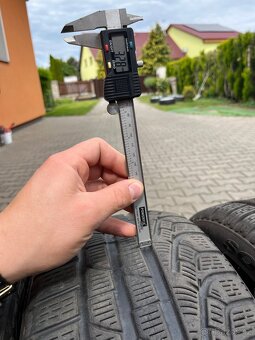 225/40/18 Zimáky Pirelli - 4