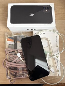 Apple iPhone 11 128GB, černý + příslušenství - 4