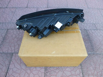 Škoda Octavia 4 originál světlo lampa 5E4941015 5E4941015A - 4