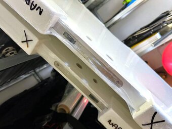 PORTEKTOR VEKTOR T mag zámok- ÚPLNE NOVÉ,lakované 80tky - 4