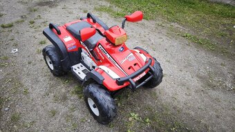 Dětská elektrická čtyřkolka Peg Pérego 12V - 4