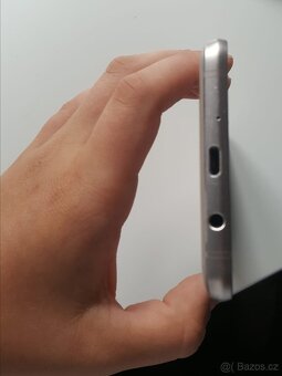 Prodám mobilní telefon Samsung Galaxy J5 (2016) – model SM-J - 4
