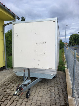 Skříňový přívěs AUTOVIA VER 2,7T - 4
