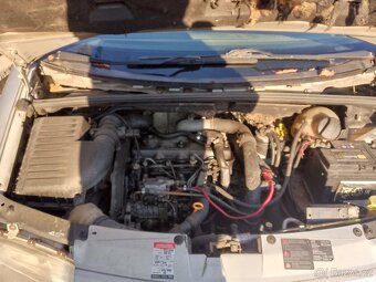 Ford Galaxy 1.9 Tdi - 4