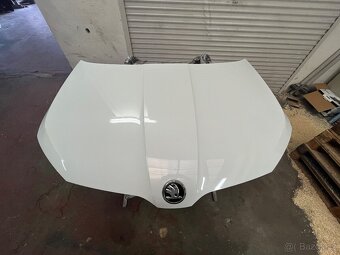 Fabia 3 III přední kapota 2017 bílá perleť - 4