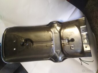 Blatník Honda - 4
