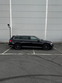 Volkswagen Passat 2.0 TDI 140kW DSG R Line cena bez DPH - 4