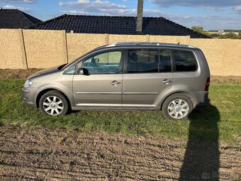 VW TOURAN 1.9 TDI R.v.2008 Navi Digi klima - 4
