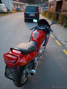 Kawasaki ZZR 600, 72 kW, 1996 - 4